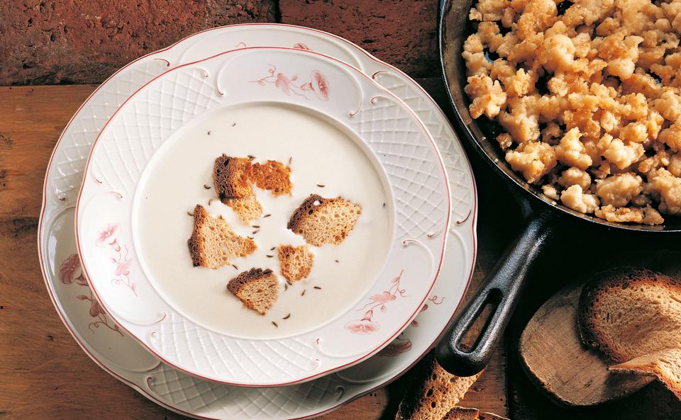 Brennsterz mit saurer Rahmsuppe