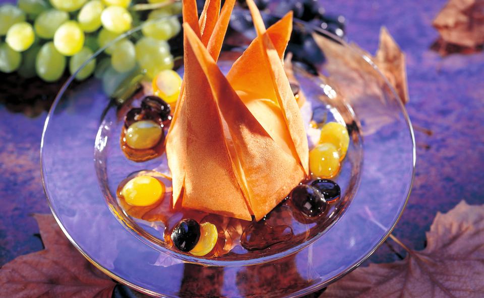 Weincreme mit Knusper-Ecken • Rezept • GUSTO.AT