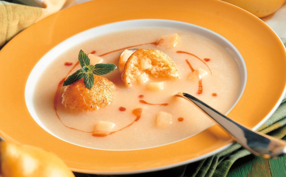 Quittensuppe mit gebackenen Grießknöderln
