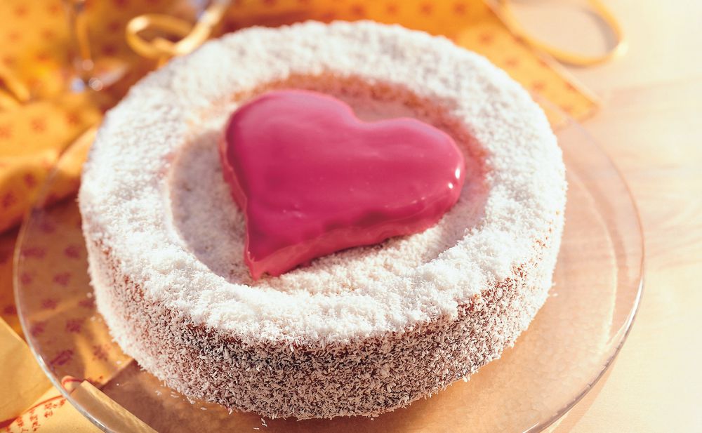 Mangotorte mit Herz • Rezept • GUSTO.AT
