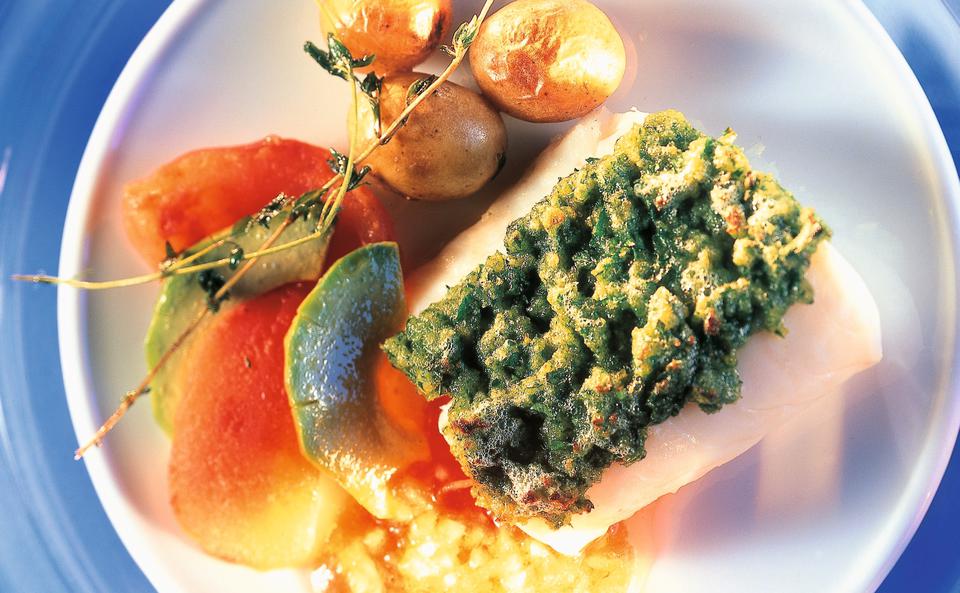 Kabeljaufilet mit Kräuterkruste und Paradeis-Vinaigrette