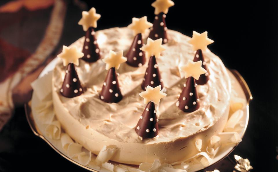 Weihnachtliche Schokolade-Karamelltorte