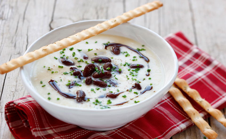 Schwarzwurzelsuppe mit Roten Bohnen