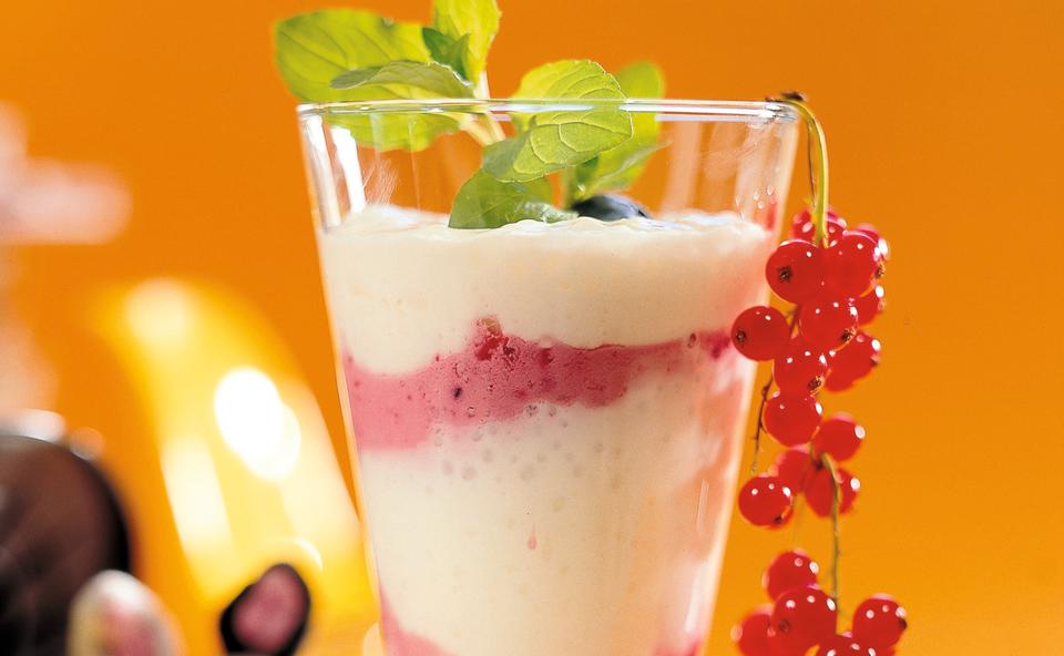 Bunte Beeren Shakes • Rezept • GUSTO.AT