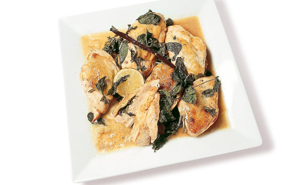 Hendlbrust mit Minze auf Vanille-Chicorée