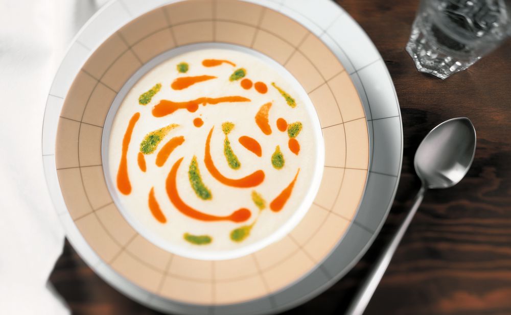 Schwarzwurzelsuppe mit Gemüsecremen • Rezept • GUSTO.AT