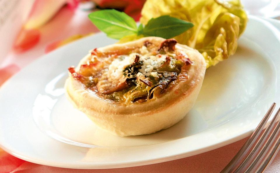 Mini-Quiches mit Schinken und Lauch