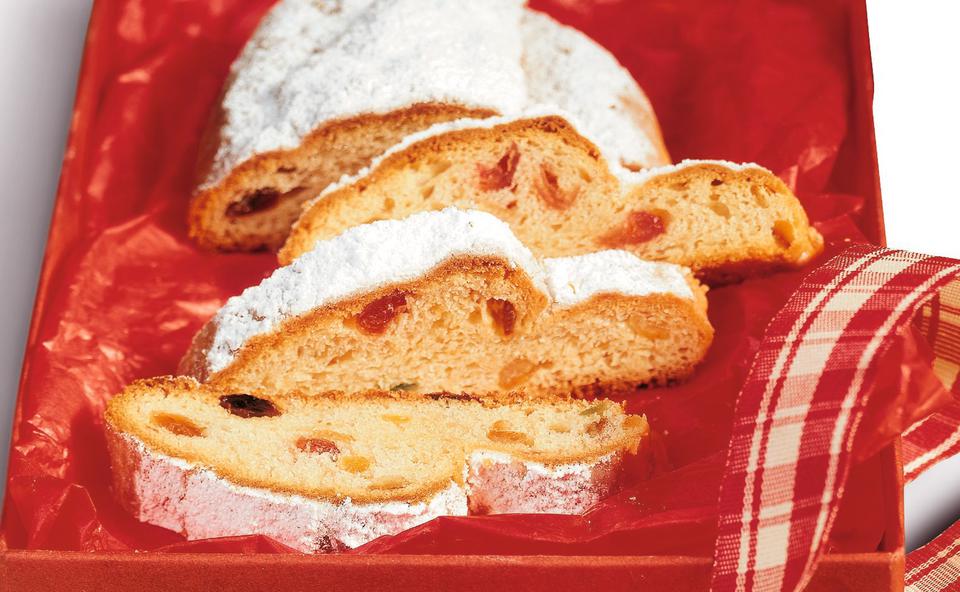 Advent-Christstollen mit Topfen und Rosinen