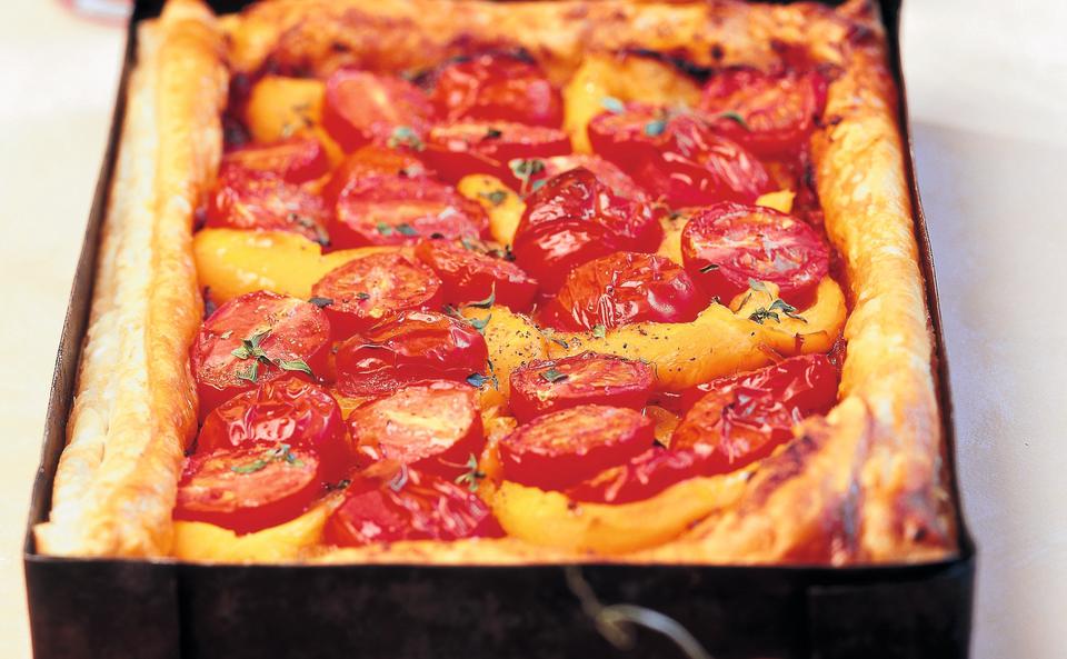 Paprika-Tomaten-Tarte • Rezept • GUSTO.AT