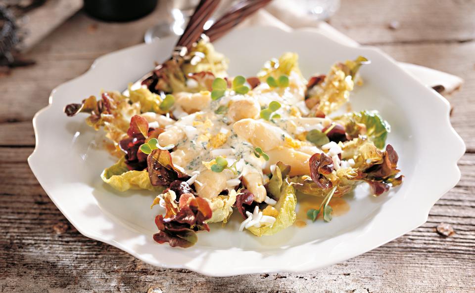 Spargelsalat mit cremigem Dressing