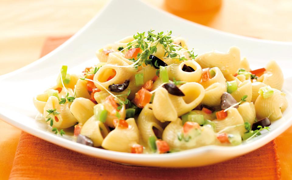 Gemüse-Pasta mit Oliven