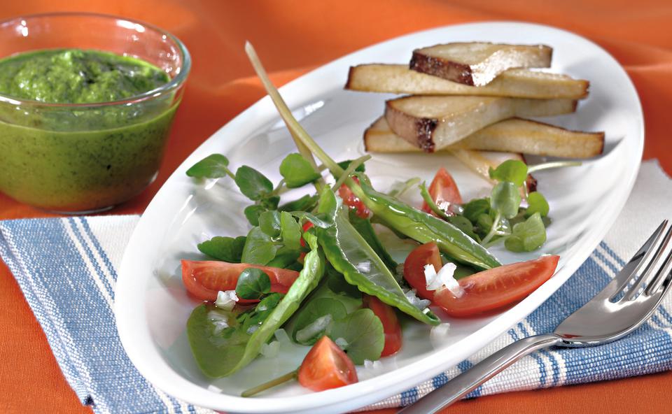 Kräuter-Salat mit Räuchertofu