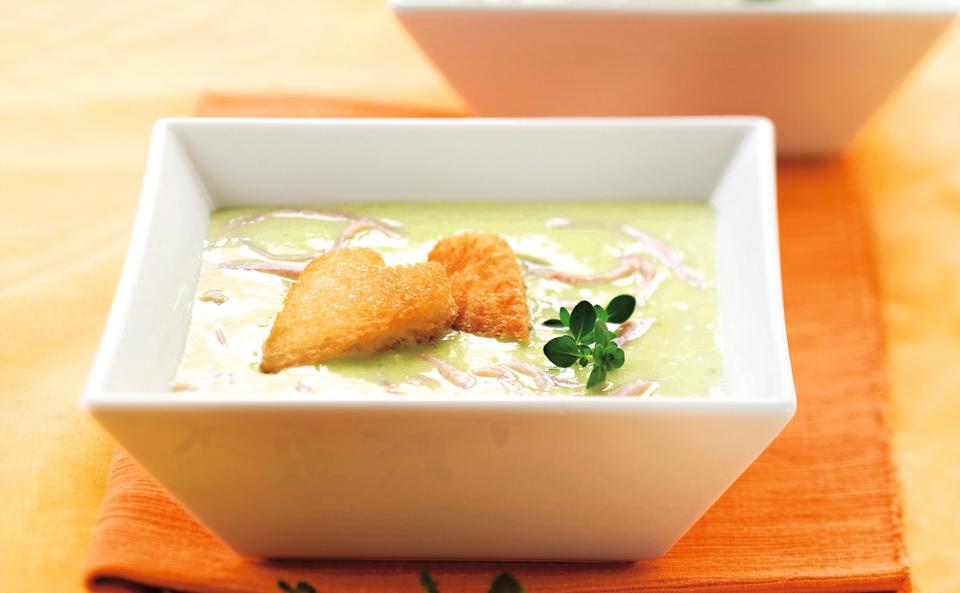 Lauchsuppe mit Schinken