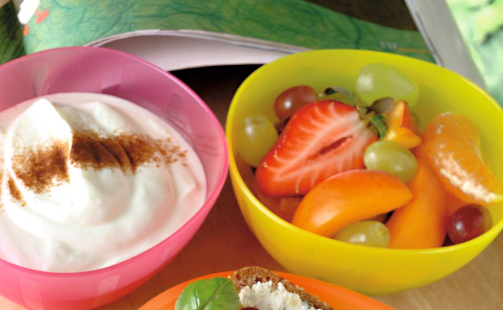 Vanillecreme mit Früchtemix • Rezept • GUSTO.AT