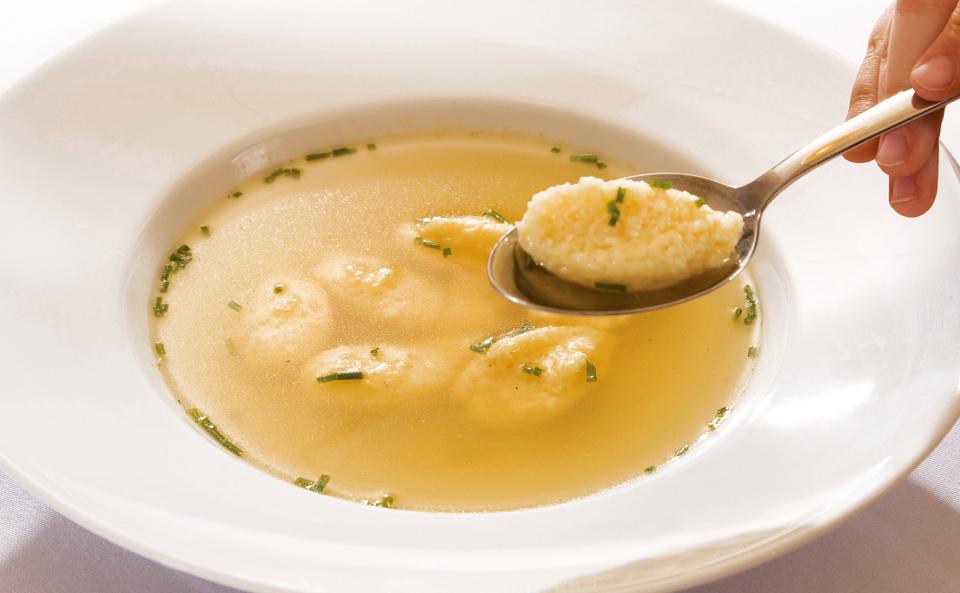 Schnelle Grießnockerlsuppe