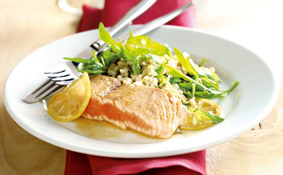 Lachs mit Rucola-Steinpilz-Risotto