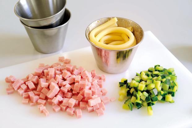 Makkaroniauflauf mit Schinken und Zucchini • Rezept • GUSTO.AT