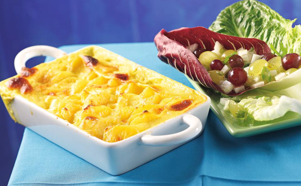 Erdäpfelgratin mit Trauben-Fenchel-Salat