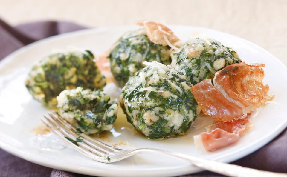 Spinatknödel mit Schinken