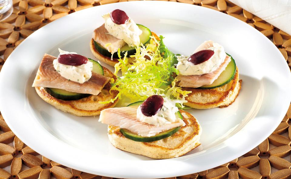 Blinis mit Räucherforelle