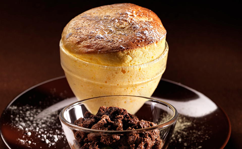 Aranzini-Orangensoufflé mit Schokogranité