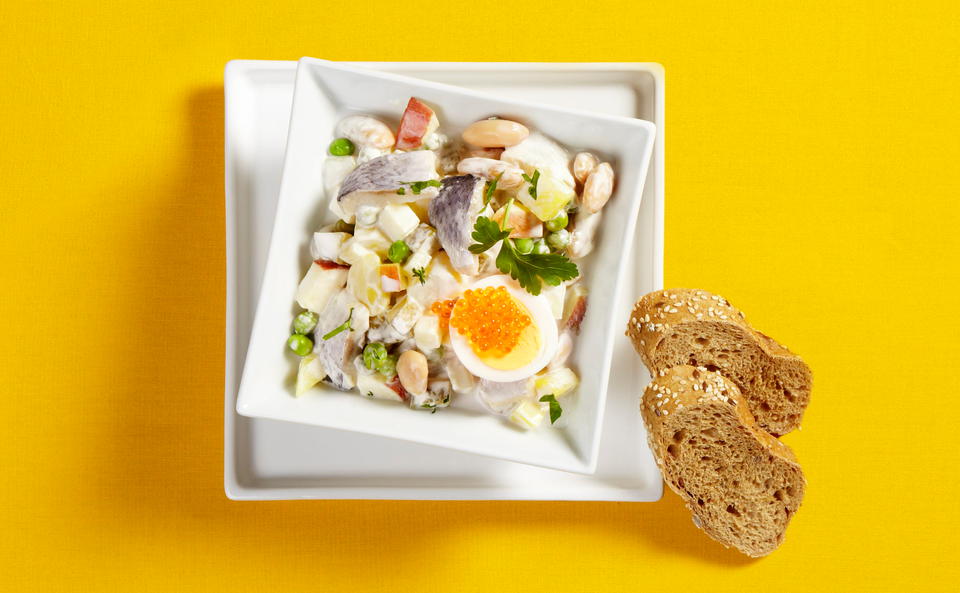 Wiener Heringsalat • Rezept • GUSTO.AT