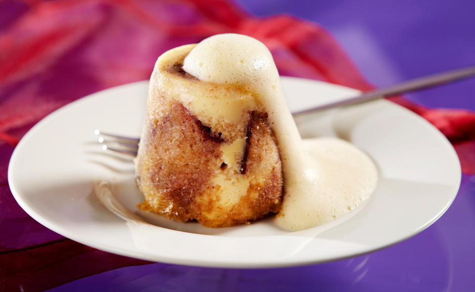 Kabinettpudding mit Weinschaum