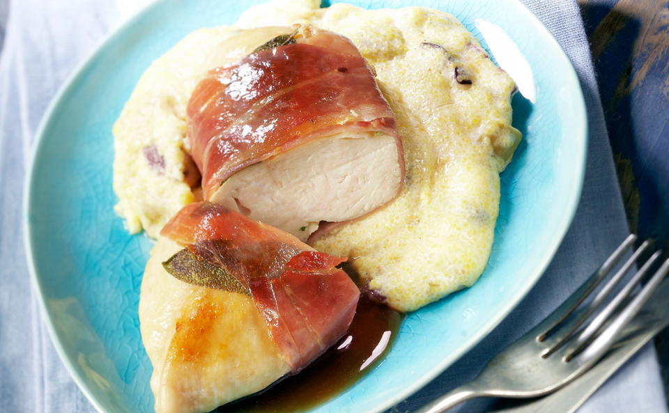 Hühnerfilet mit Salbei und Prosciutto • Rezept • GUSTO.AT