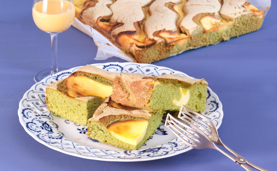 Kürbiskernöl-Eierlikör-Kuchen