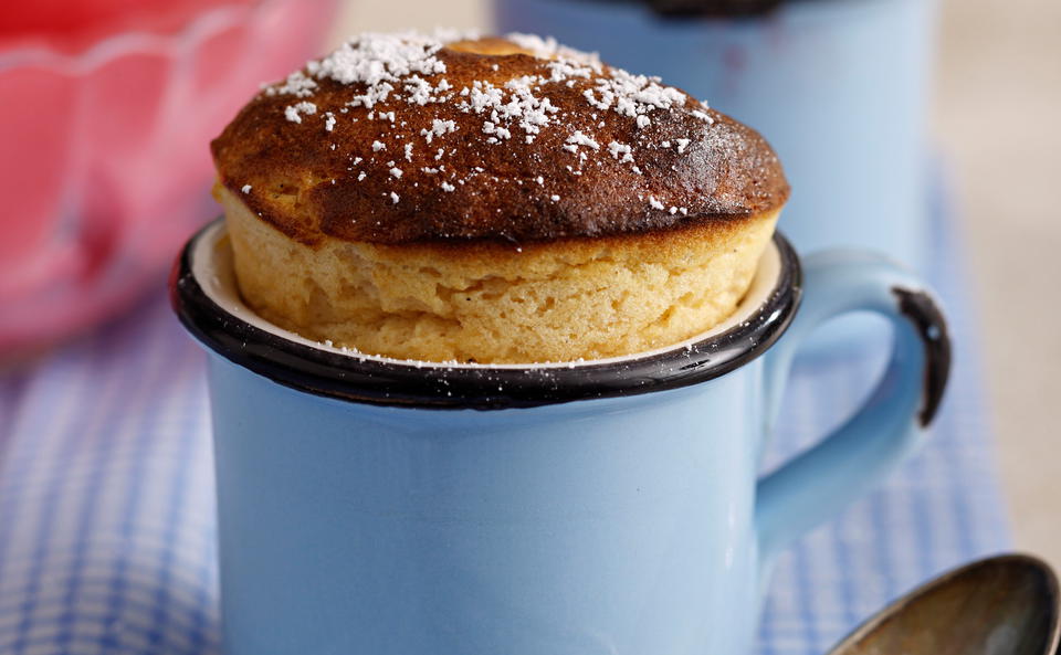 Rhabarbersoufflé mit Granité