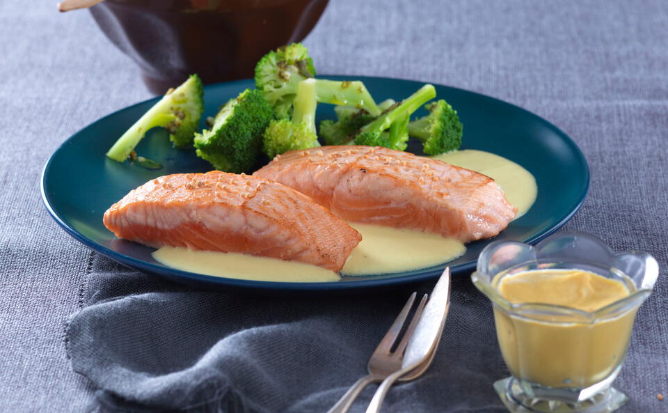 Lachs in Senfsauce