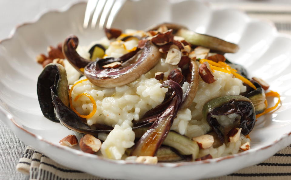 Radicchio-Risotto mit Nüssen