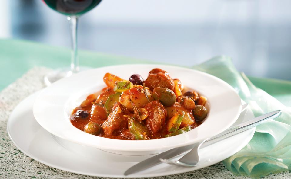 Lammragout mit Schalotten und Zucchini • Rezept • GUSTO.AT