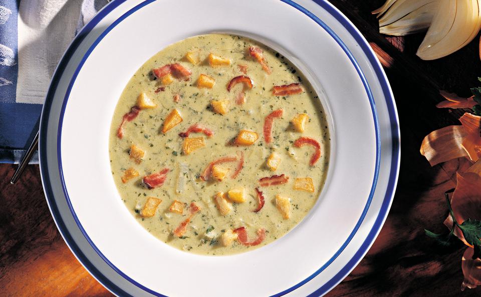 Krautsuppe mit Petersilpesto