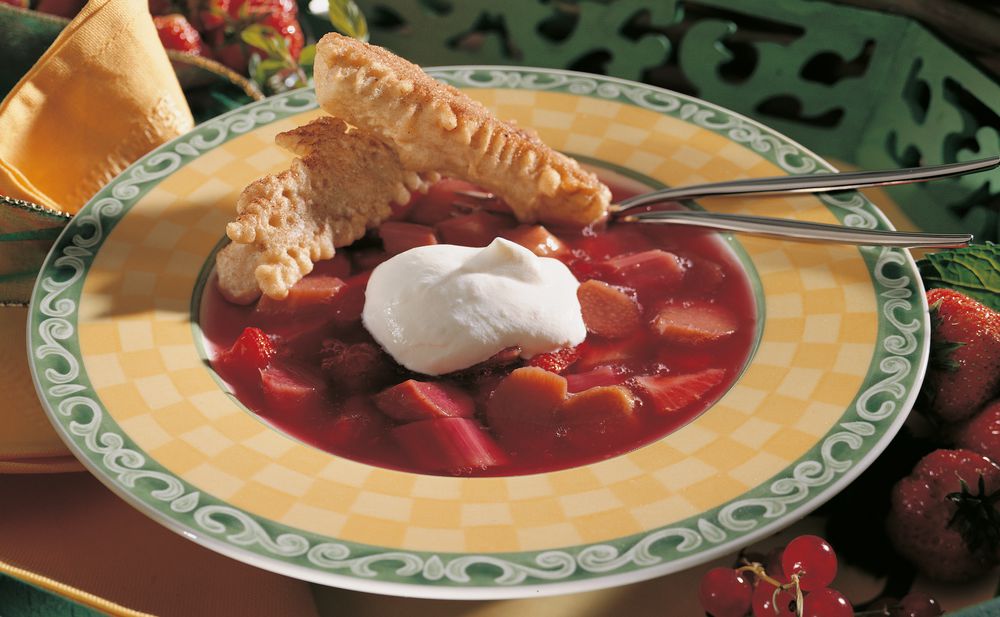 Rhabarbergrütze mit Rhabarber im Tempura-Teig • Rezept • GUSTO.AT