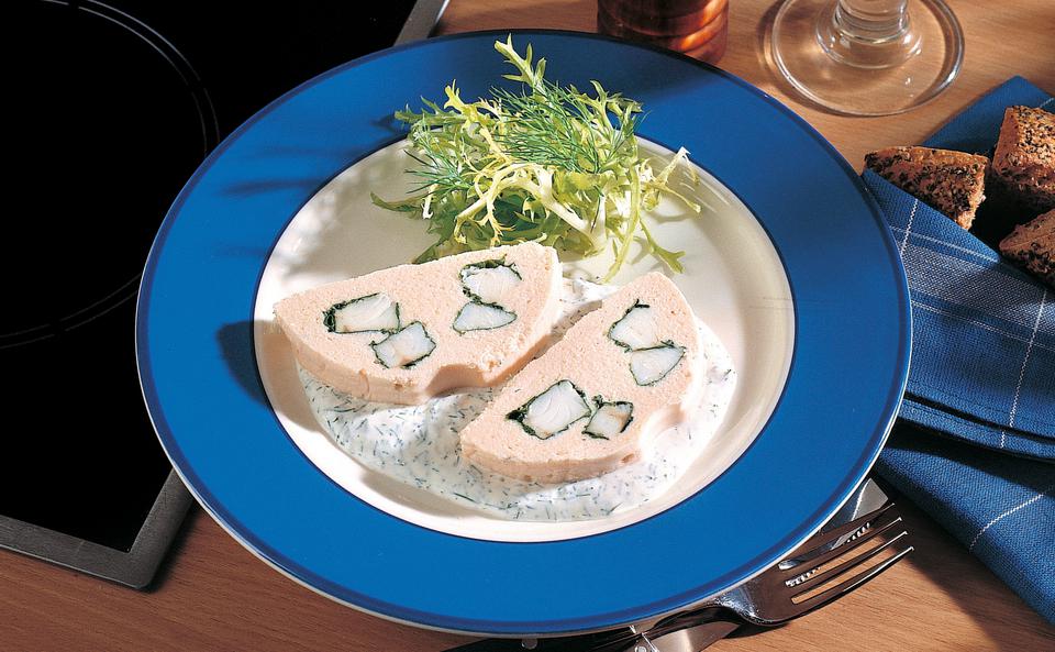 Lachs-Zander-Terrine mit Dillsauce