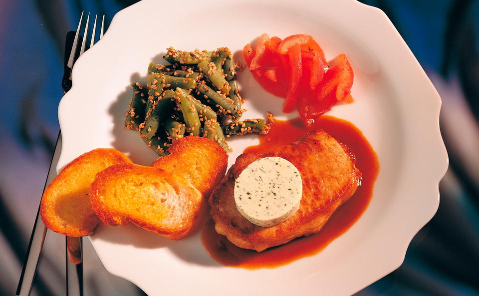 Schweinsrücken-Filets mit Petersil-Butter