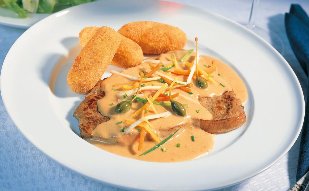 Esterhazy-Rostbraten mit Erdäpfelkroketten • Rezept • GUSTO.AT