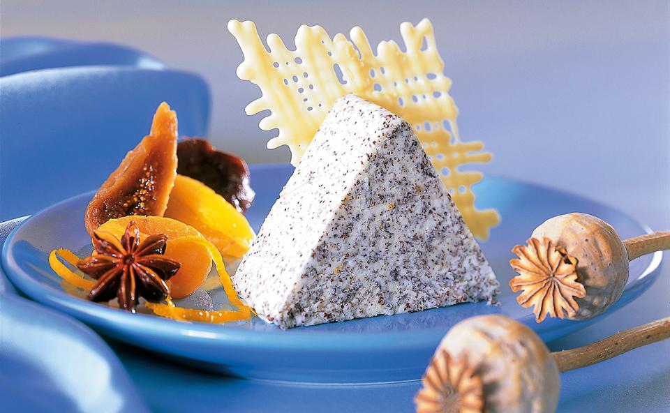 Mohnparfait mit Winterfruchtsalat