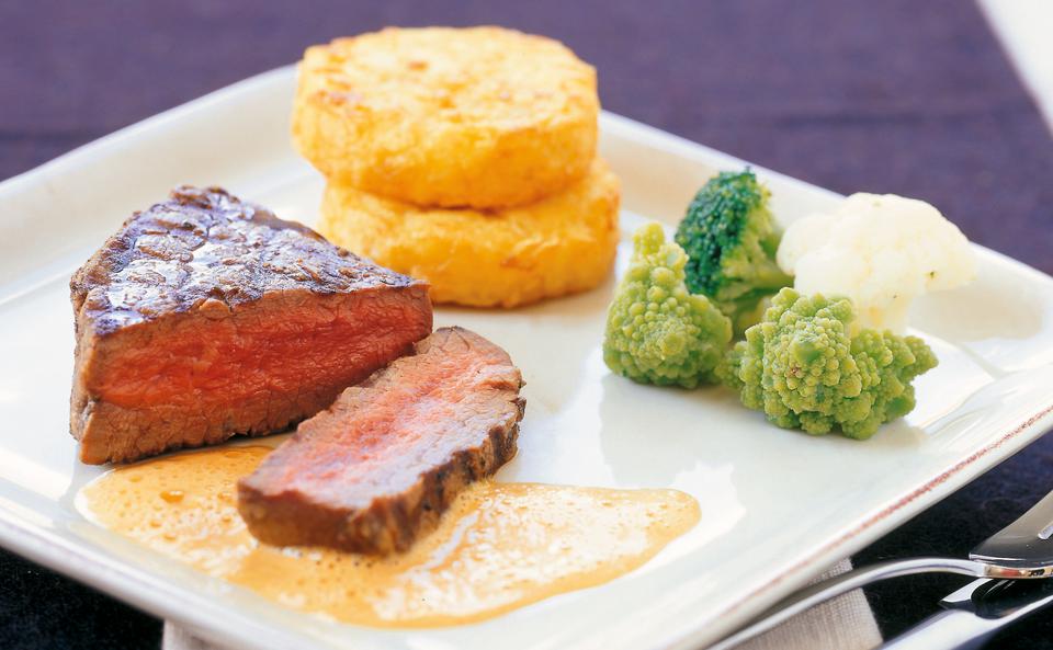 Rindssteak mit Paprikasauce • Rezept • GUSTO.AT