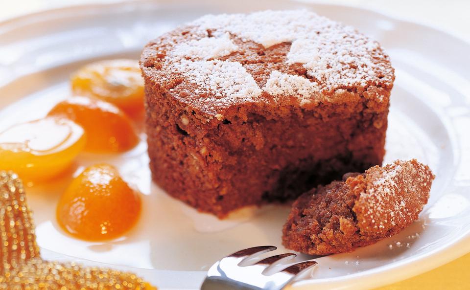 Lebkuchen-Mandelauflauf mit Kompott