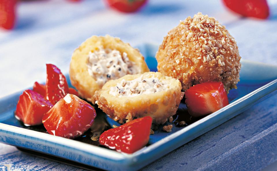 Rambol-Pfeffer-Knödel mit Balsamico-Erdbeeren