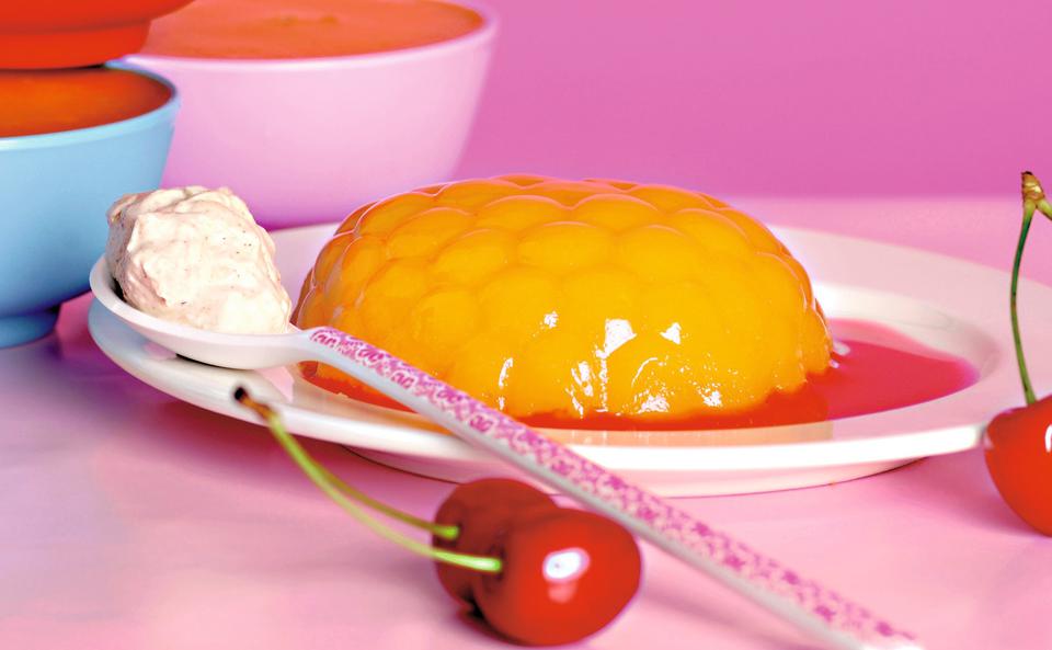 Mangopudding mit Nuss-Tupfen