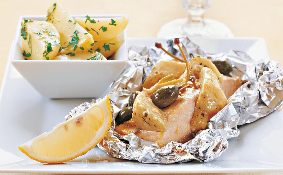 Lachs mit Artischocken in der Folie