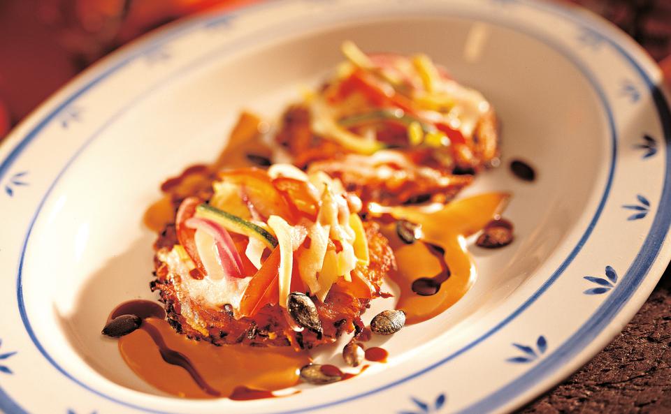 Überbackene Kürbispuffer mit Kernölsauce