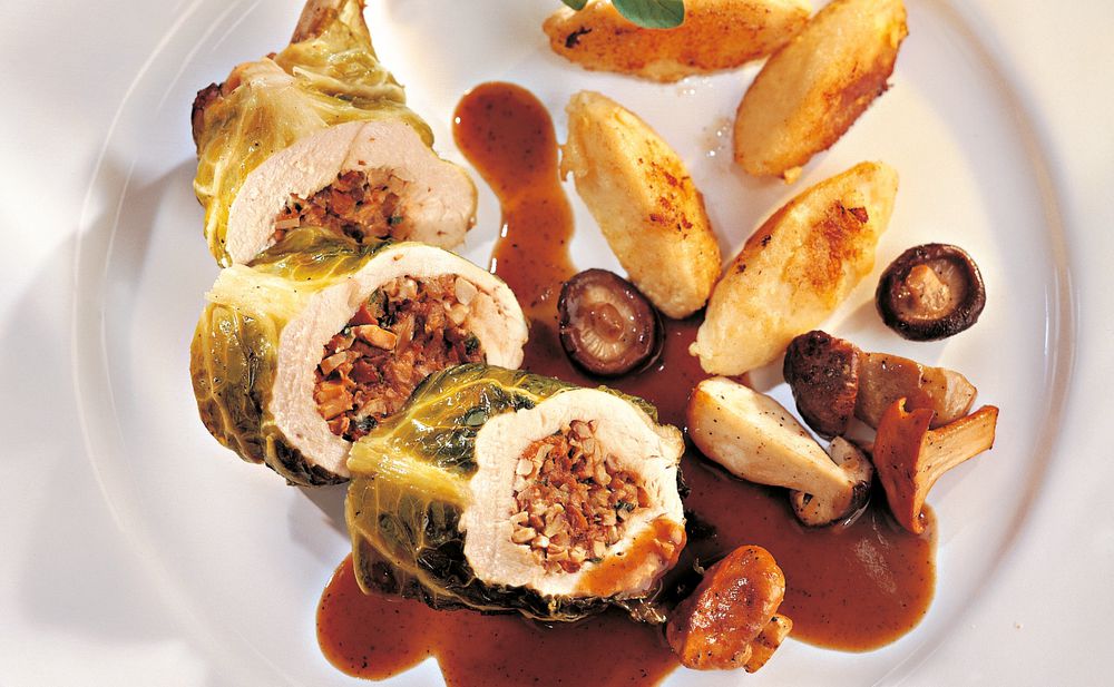 Gefüllte Hühnerbrust mit Pilzen auf Wurzelgemüse Rezept ichkoche at ...