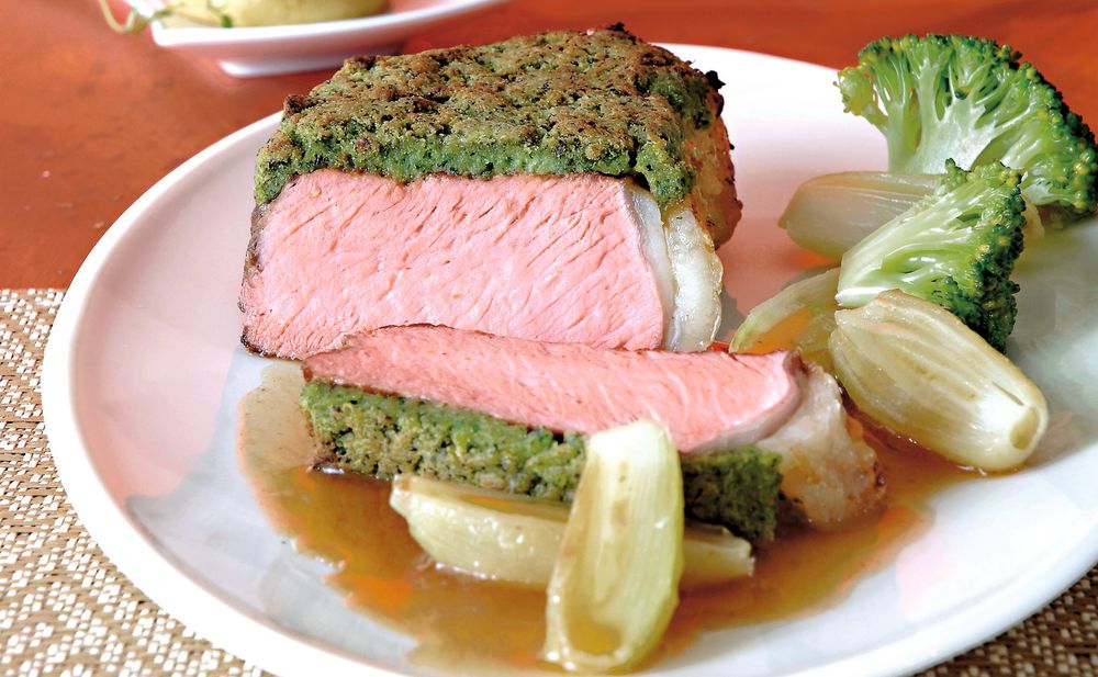 Entrecôte double mit Kräuterkruste und Erdäpfelkrapferln • Rezept