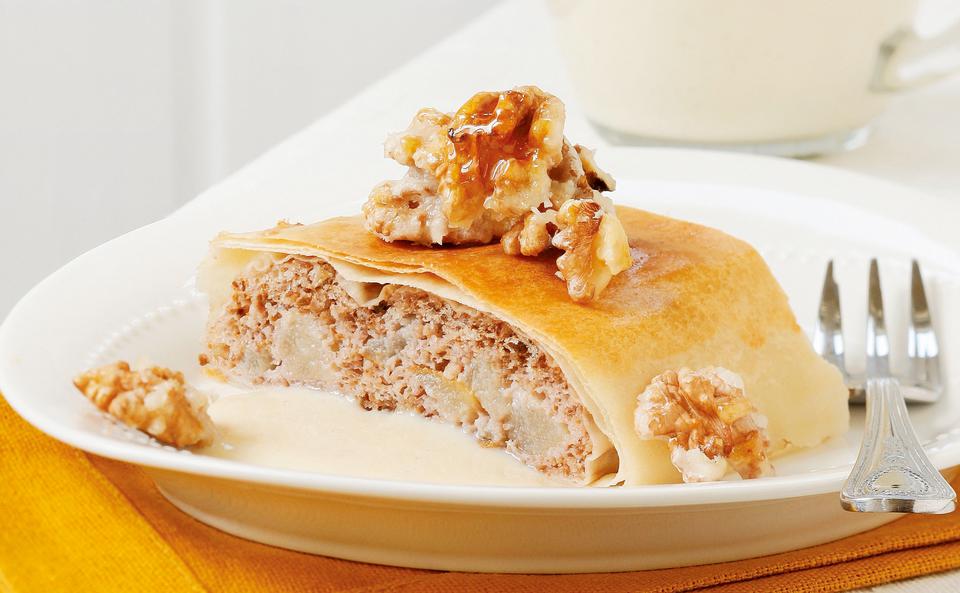 Birnenstrudel mit Vanillesauce