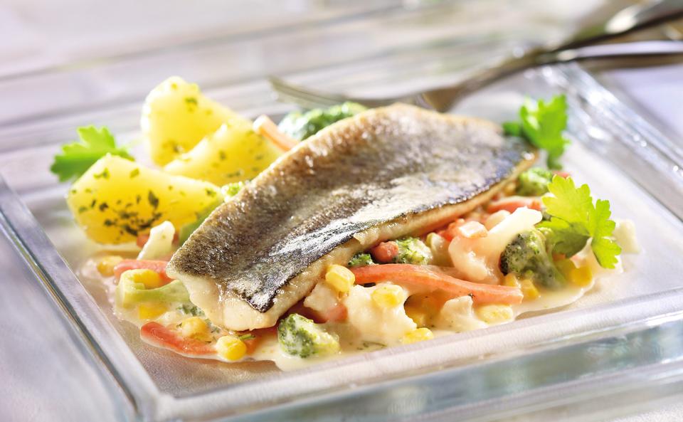 Forellenfilets mit Rahmgemüse