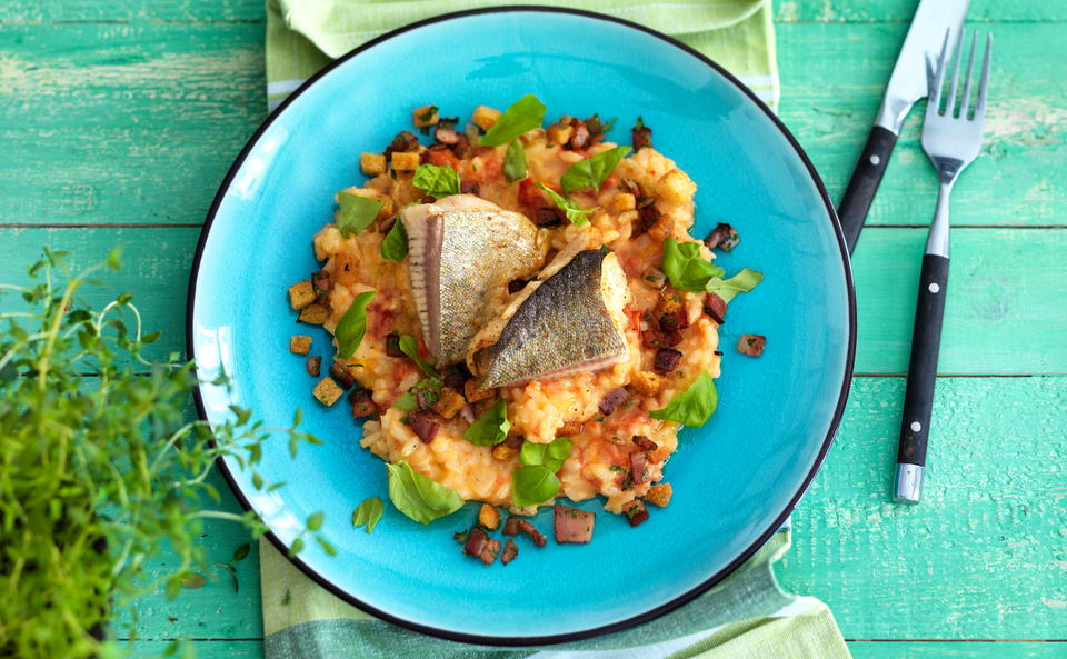 Saiblingsfilets auf Paradeisrisotto